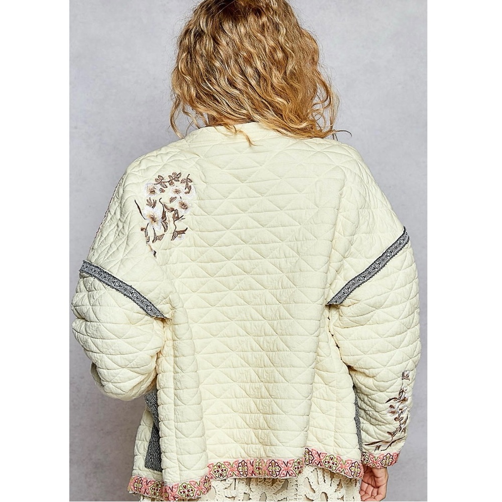 NEW POL Cream Quilted Embroidered Jacket Boho Cottagecore Floral Size Medium - Picture 3 of 4